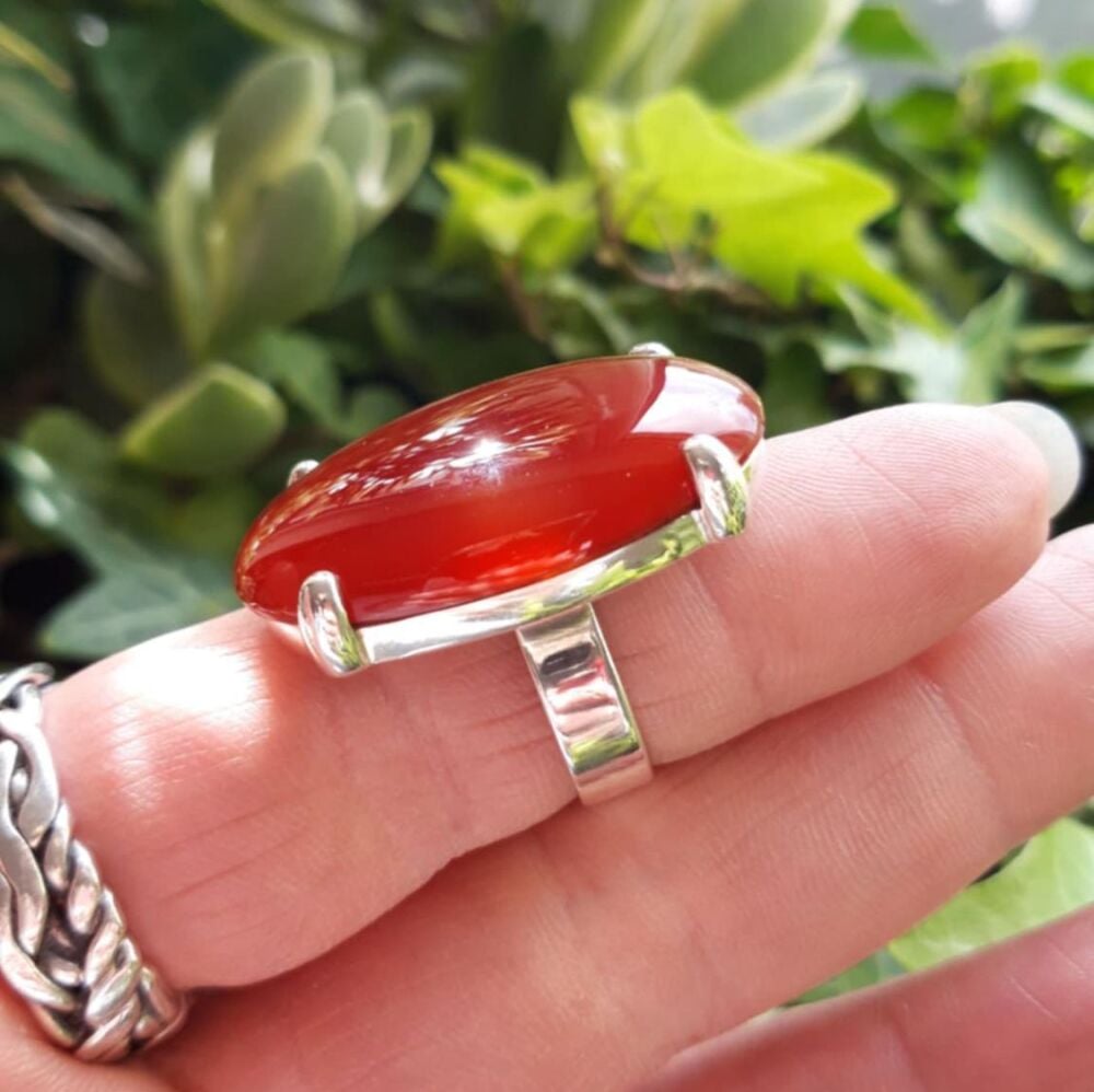 REFURBISHED Bold sterling silver & carnelian ring (M)