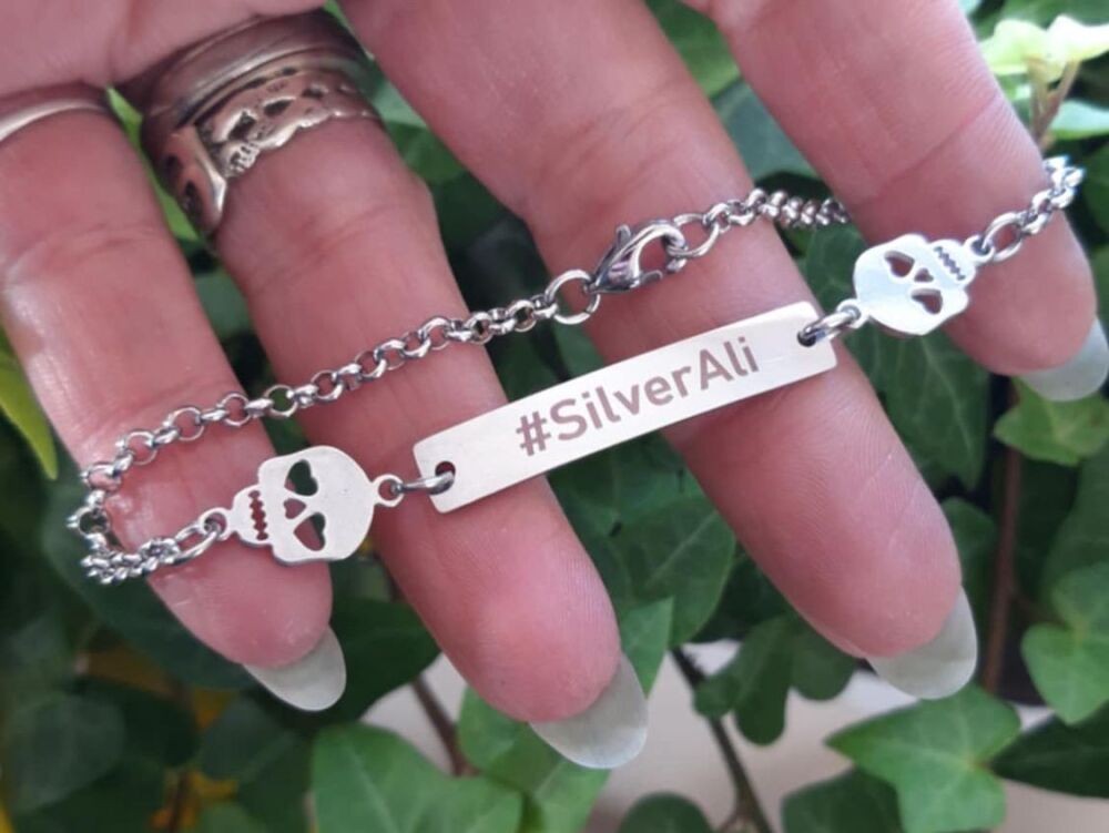 STAINLESS STEEL Personalised skull identity bracelet