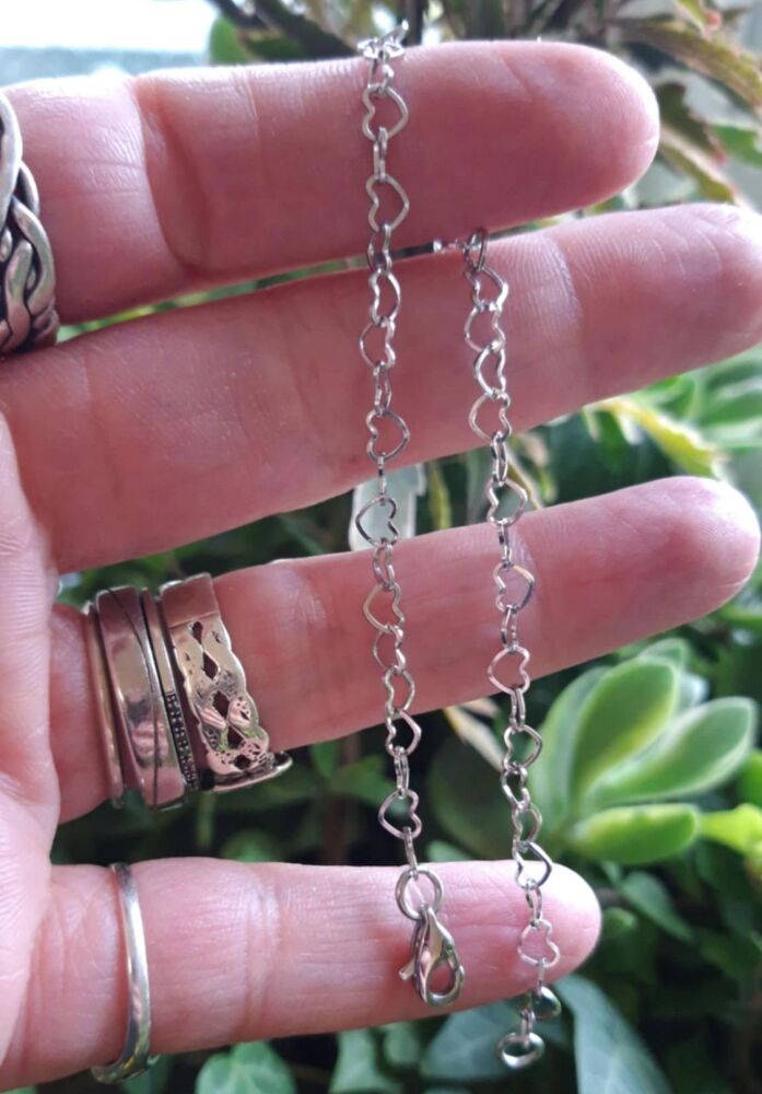 STAINLESS STEEL Delicate interlinked heart chain - Bracelet, Anklet or Necklace