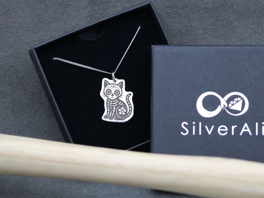 HANDMADE Sterling silver Dead Cute Kitty pendant / necklace
