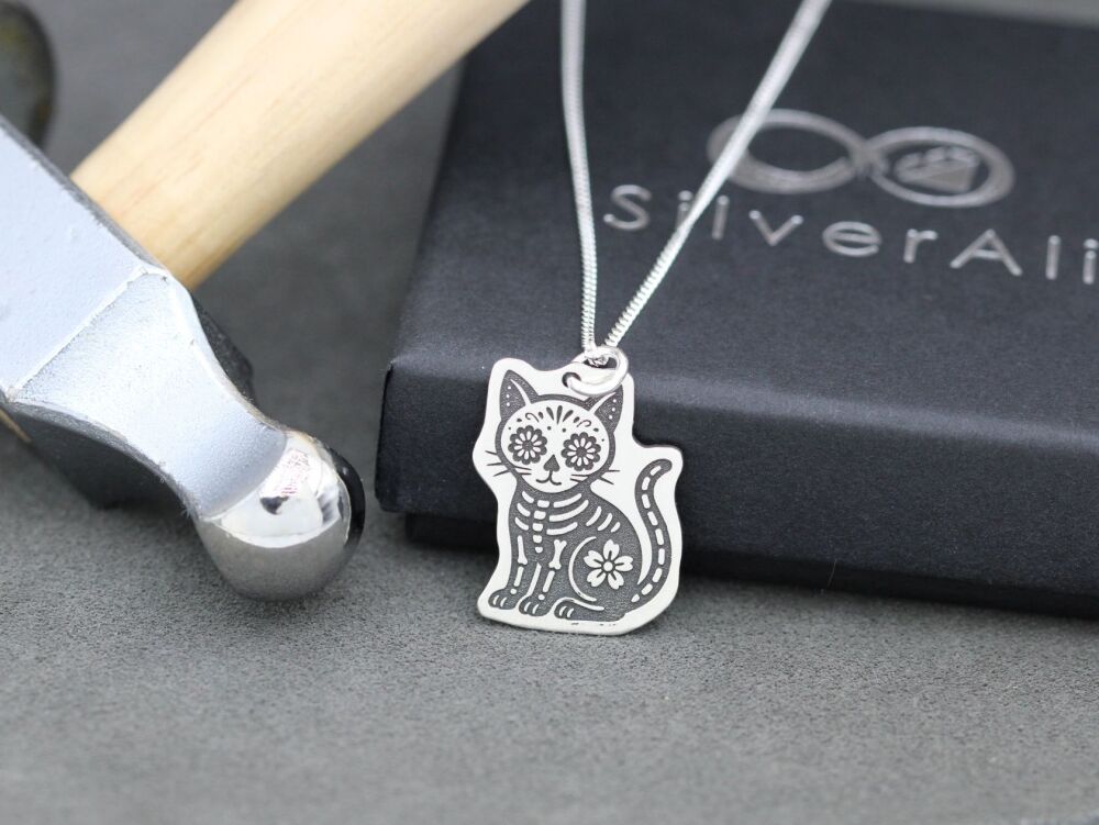 HANDMADE Sterling silver Dead Cute Kitty pendant / necklace