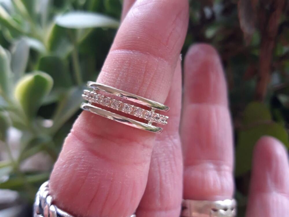 REFURBISHED Sterling silver & clear CZ multi-band style ring (M &frac12;)