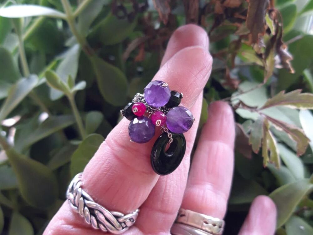REFURBISHED Sterling silver, marcasite, amethyst & glass charm ring (J)
