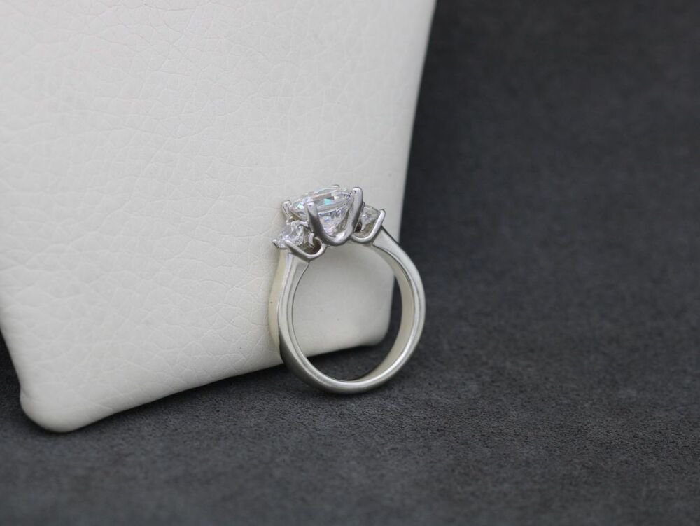 REFURBISHED Thick set sterling silver trilogy ring (K)