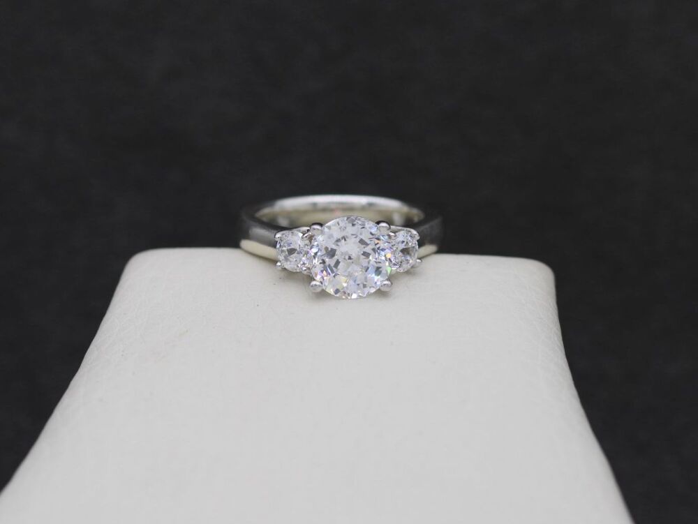 REFURBISHED Thick set sterling silver trilogy ring (K)