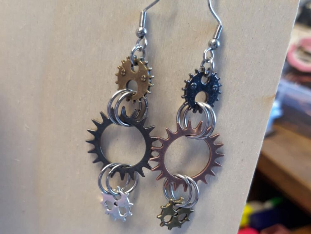 14th April (Tuesday) Alternative Jewellery 7-9pm