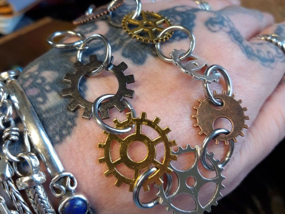 14th April (Tuesday) Alternative Jewellery 7-9pm