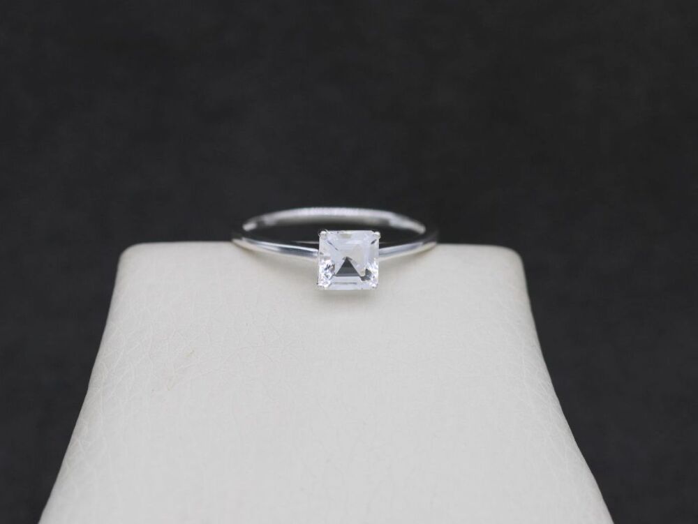 REFURBISHED Sterling silver & petalite (Angel stone) solitaire ring (Q ½)