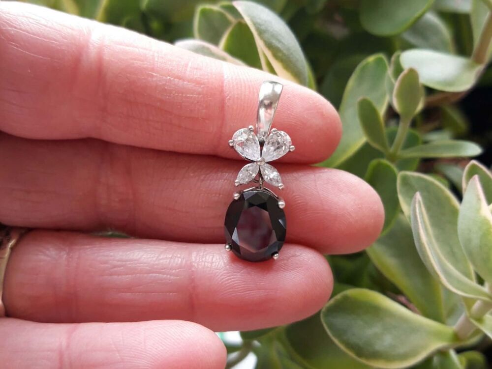 REFURBISHED Sterling silver pendant with black & clear stones