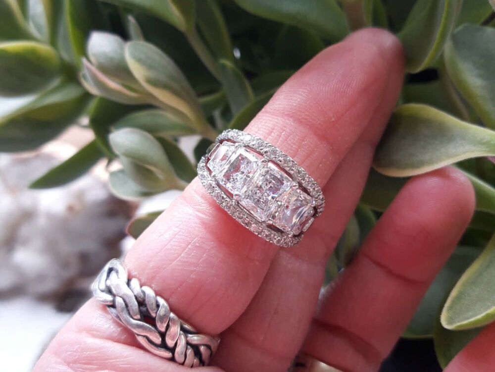 REFURBISHED Statement sterling silver ring with clear stones (O &frac12;)