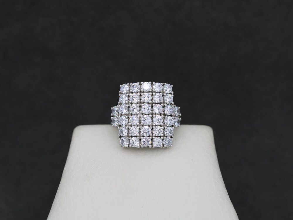 REFURBISHED Sterling silver & clear CZ ring (M)