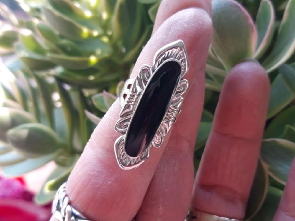 REFURBISHED Long sterling silver & black onyx ring (J)