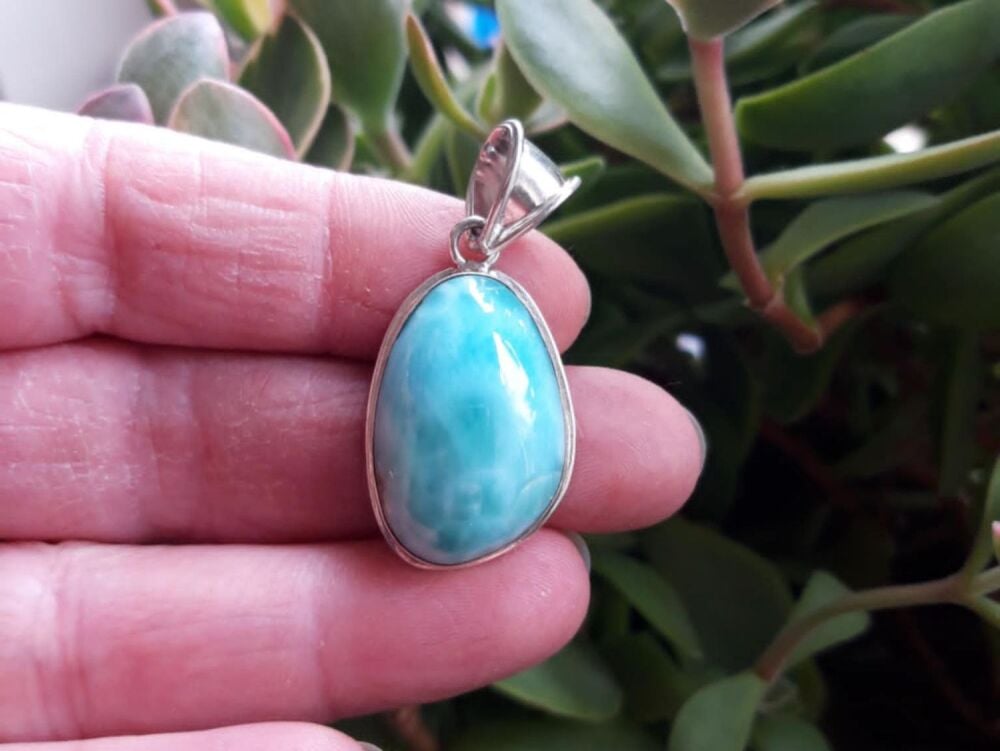REFURBISHED Sterling silver & larimar pendant