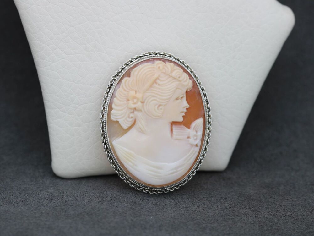 REFURBISHED Vintage sterling silver & carved shell cameo brooch
