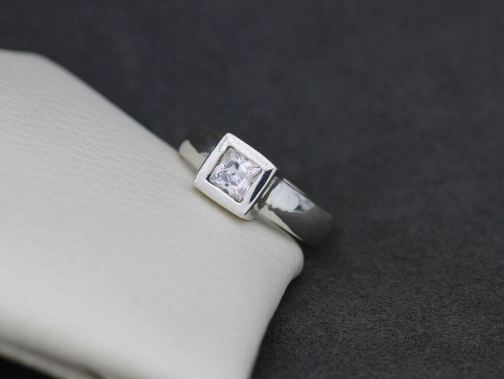 REFURBISHED Thick set sterling silver & square CZ solitaire ring (P)