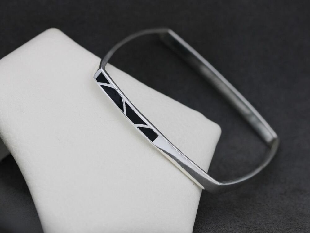 REFURBISHED Square sterling silver bangle with black onyx inlay