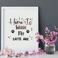 HOME IS WHERE MY CATS ARE<br>15 x 15 cm