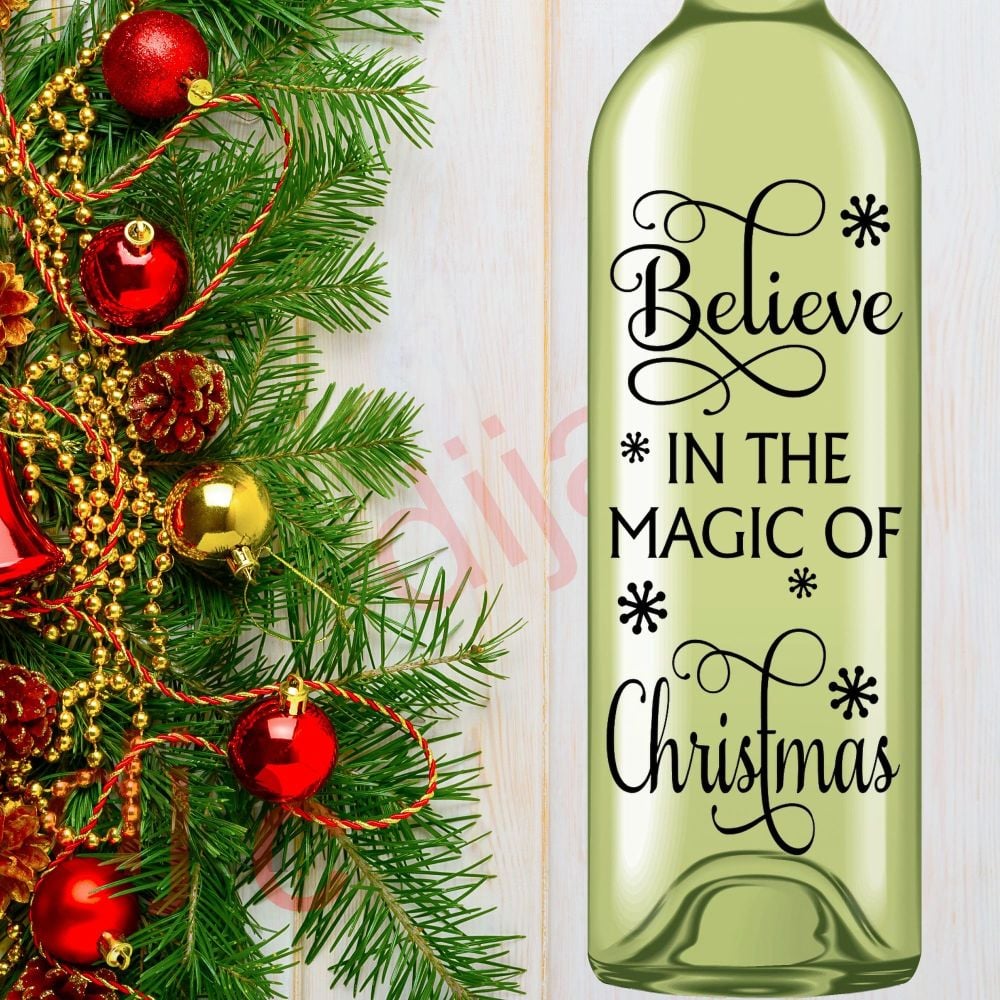 BELIEVE IN THE MAGIC OF CHRISTMAS8 x 17.5 cm decal