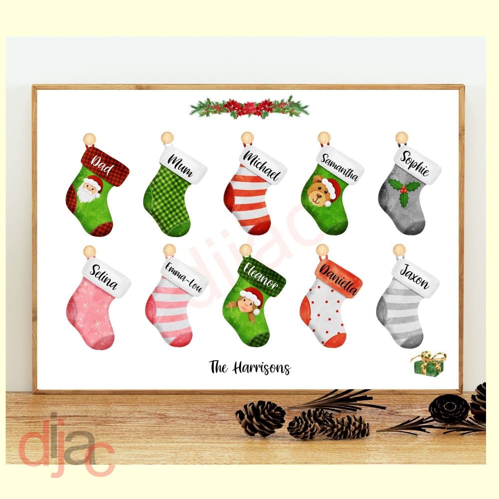 <!-- 009 -->10 CHARACTER CHRISTMAS STOCKING (D2) FAMILY PRINT