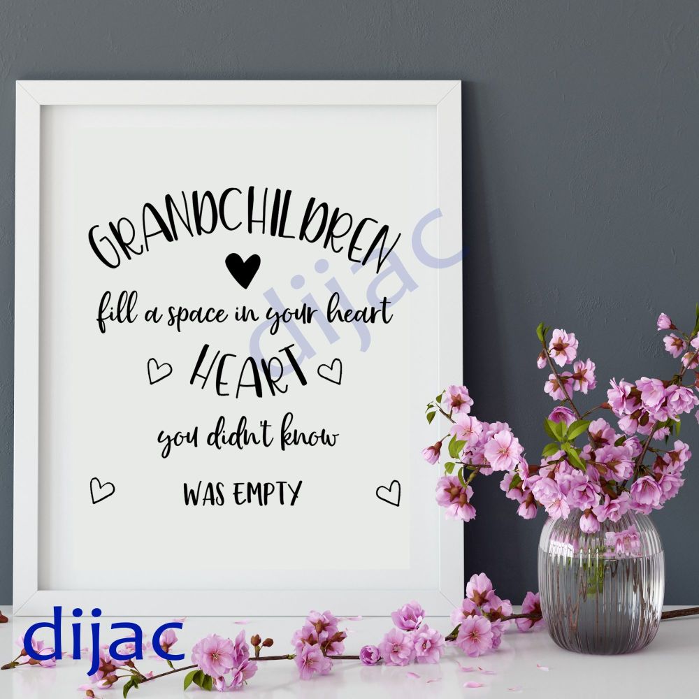 GRANDCHILDREN FILL A PLACE IN YOUR HEART...<br>15 x 15 cm