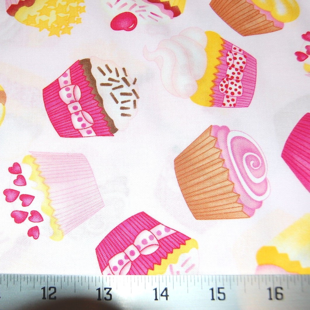 C9216 Cupcakes Cotton Quilting Fabric | Timeless Treasures Sold in FQ, 1/2m, 1m Lengths