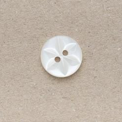 CP86-08-18L Cream 12mm Star Buttons x 10