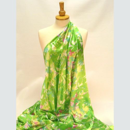 PT236 Satin - Green with cerise & white flowers