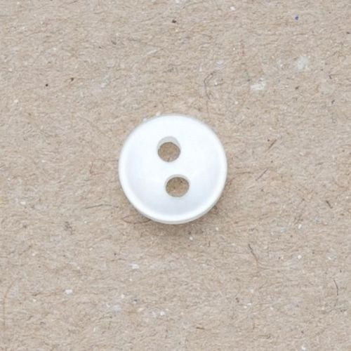 CP110-10L White Doll 5mm Buttons x 10