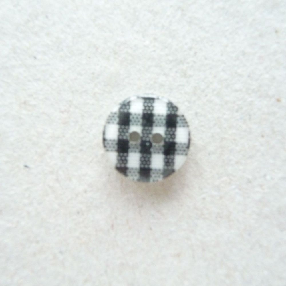 CH200 - Black/White Gingham Buttons x 10