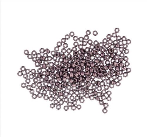 3023 Platinum Violet Mill Hill Antique Seed Beads 