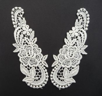 GL002 Cream Guipure Lace Motif