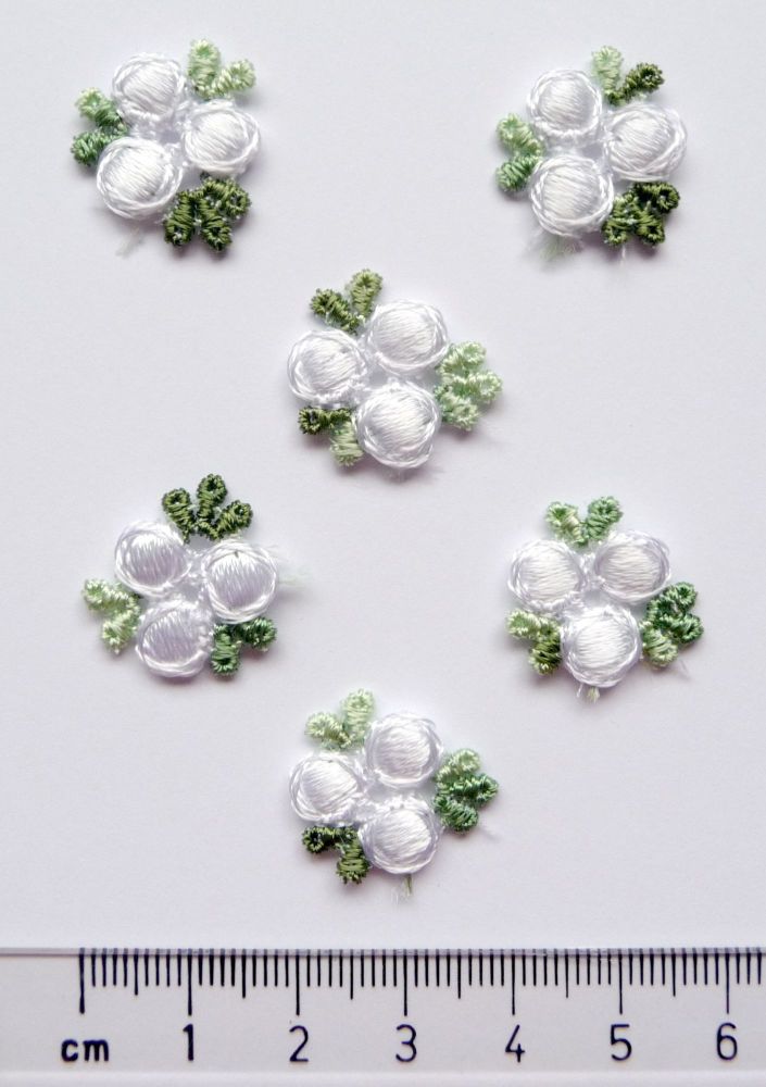 RBM-W Embroidered Rosebuds & Leaves - White x 6