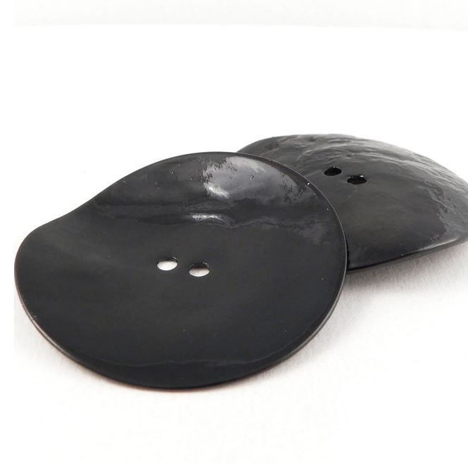 Large Black Sea Shell Buttons 34mm x 4  Buttons - Hand made. X470-Blk-54L_FREE DELIVERY