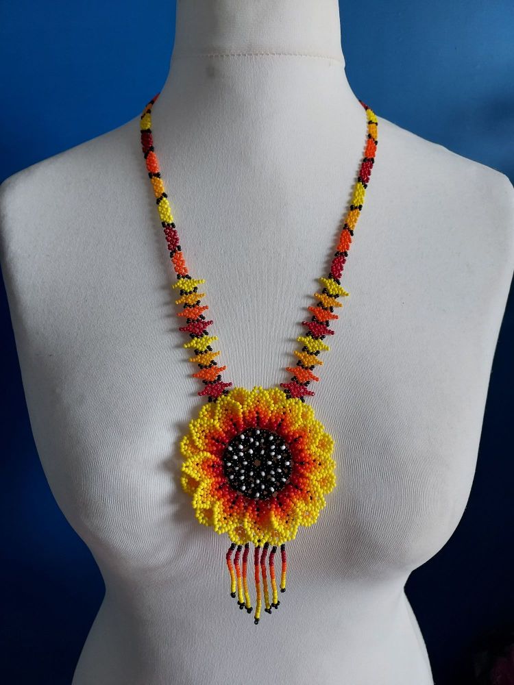 Beaded  Simple Flower Necklace - Design 5