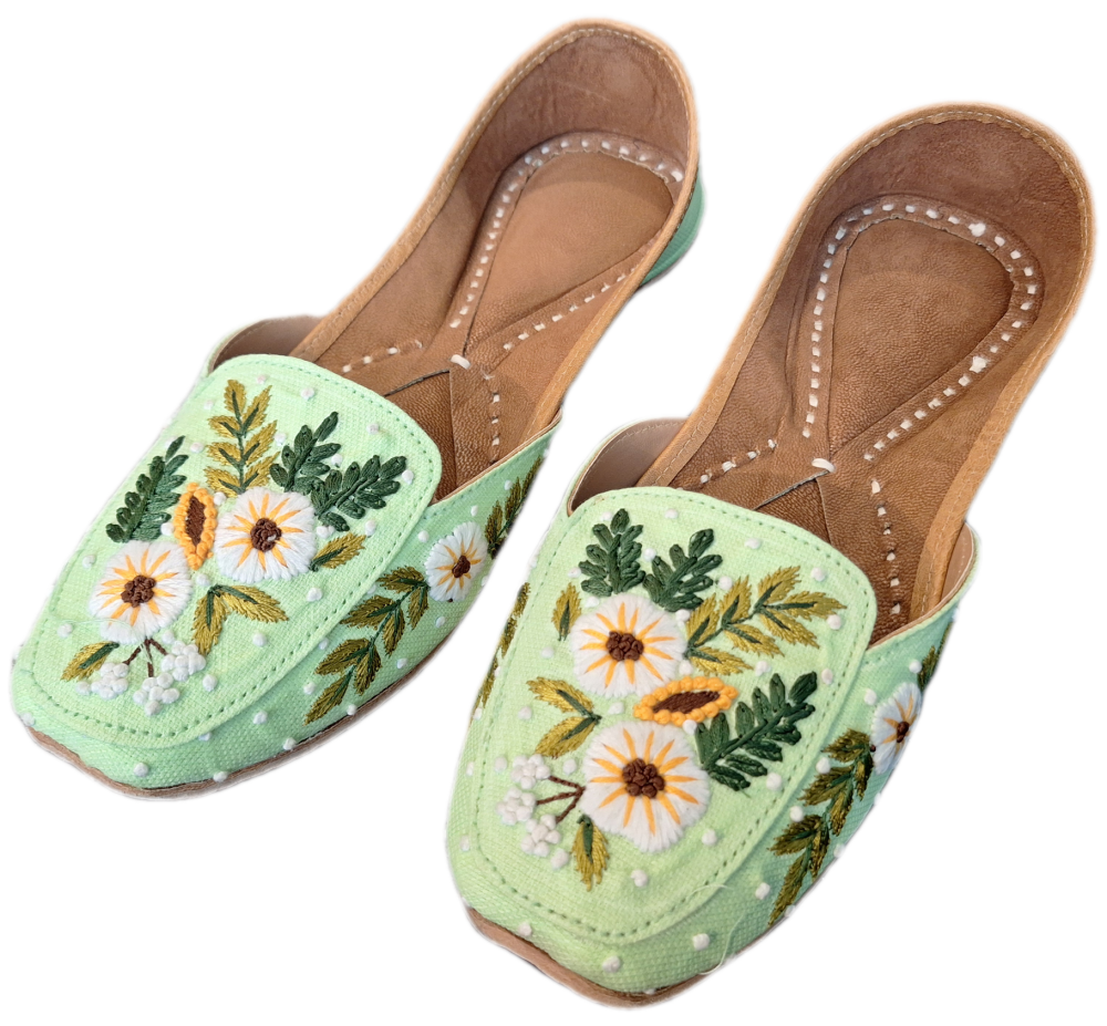 Indian Embroidered Shoes - Design 1 - Size 5