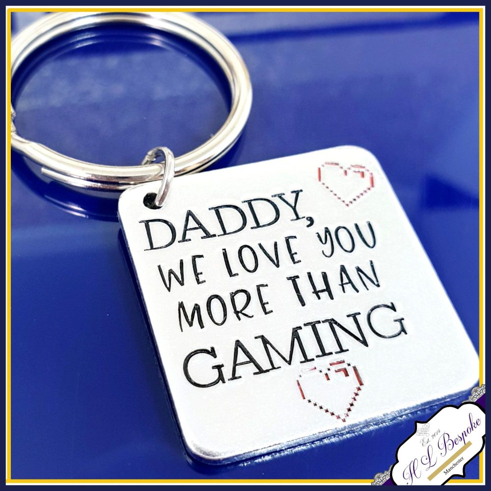 Personalised Funny Gamer Daddy Keyring - Gamer Father's Day Gift - Love You