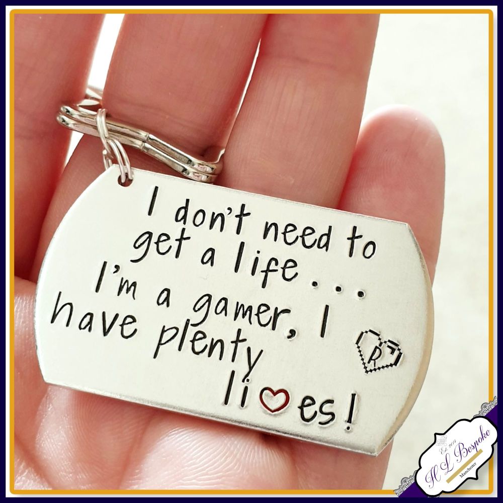 Personalised Gamer Keyring - Gamer Gift - Player 1 Player 2 Keyring - I don't need to get a life Gift - I'm a Gamer Keyring - Gaming Gift