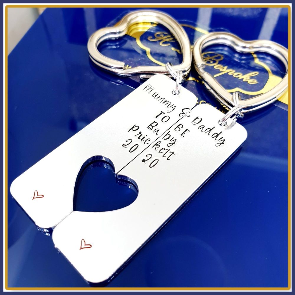 Baby Shower Gift For Mummy & Daddy To Be - Mummy To Be Gift - Daddy To Be Gift - New Baby Gift For New Parent - Mum And Dad Matching Keyring