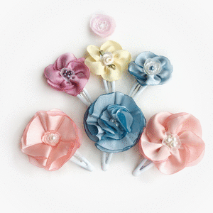 Hair clips for girls, party favours, birthday party goodie bag filler, floral hair clips, flower hairclips