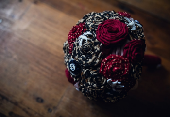 rockabilly bouquet by Blue Lily Magnolia, photo Assassynation