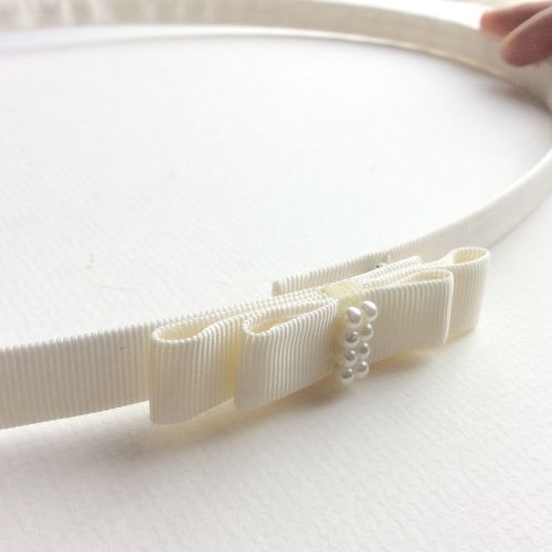 Thin wedding belt with double bow - ivory