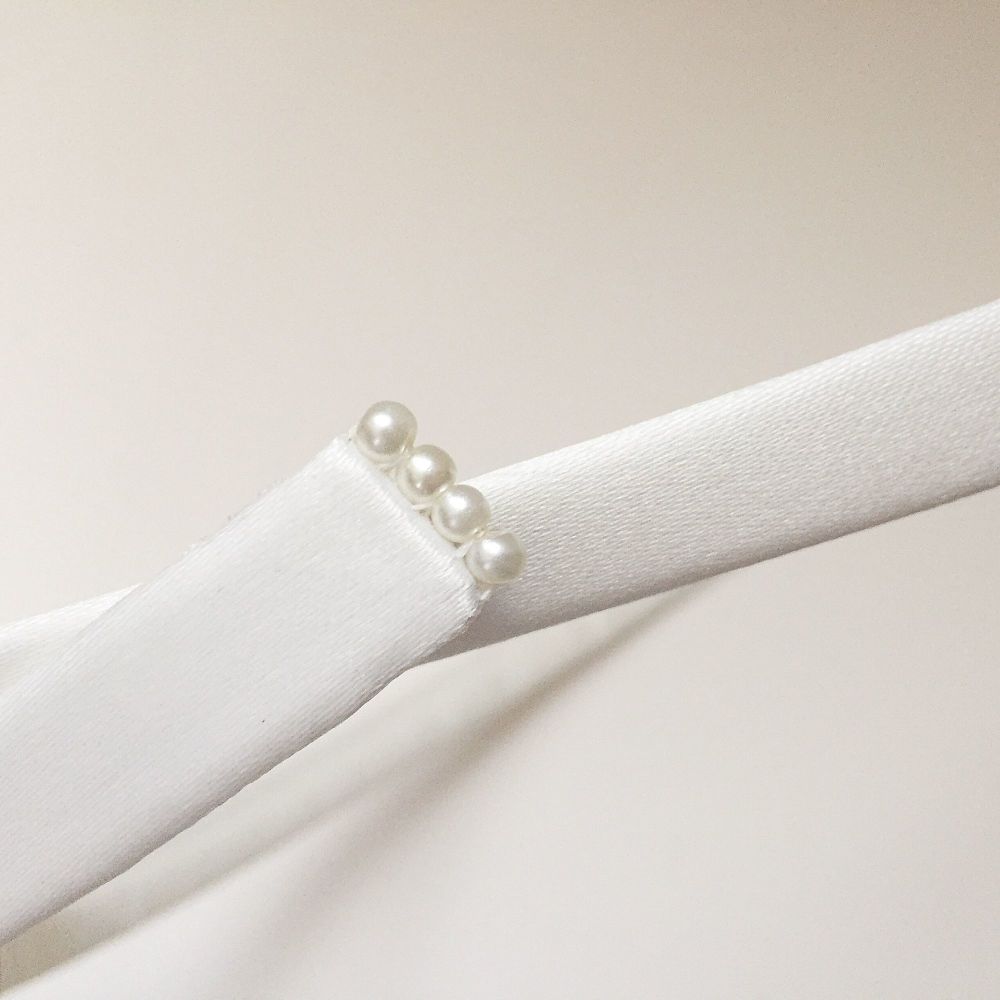 Simple bridal belt with decorative beads