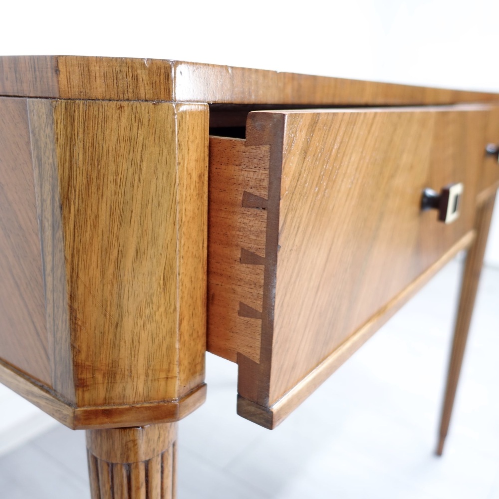 Art-Deco-Gillow-desk-detail