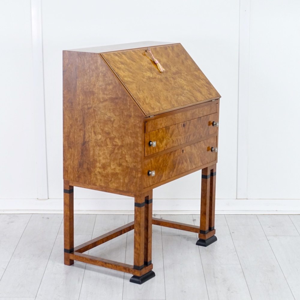 chermaeff-bureau-side-1