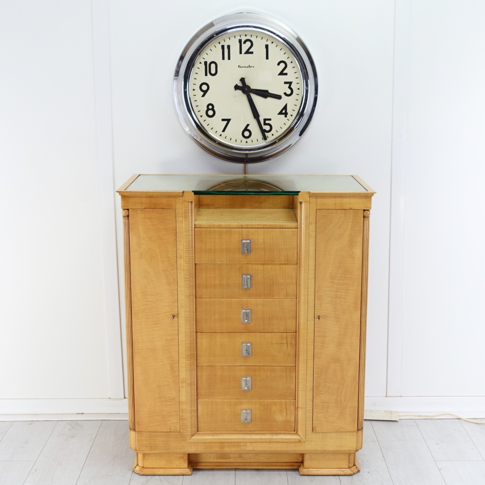 Genalex-factory-clock-6