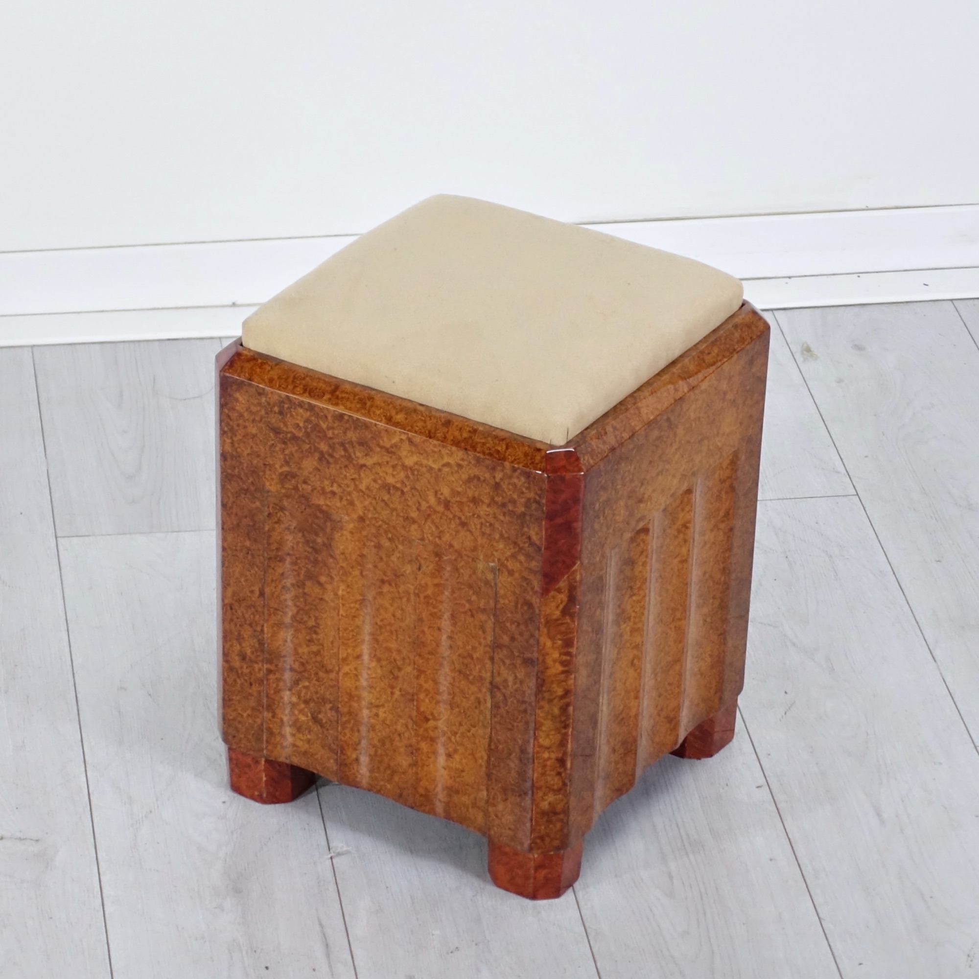 Amboyna Stool