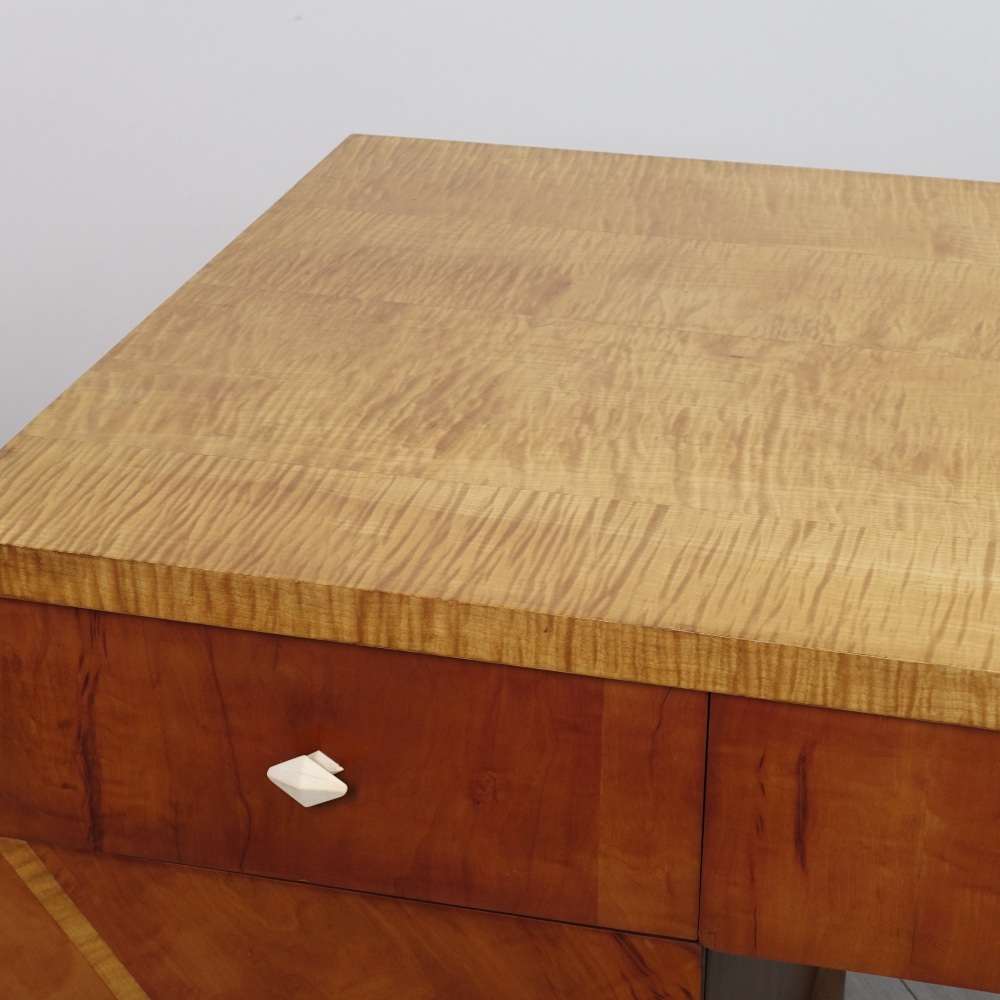 Art-Deco-Desk-top-detail