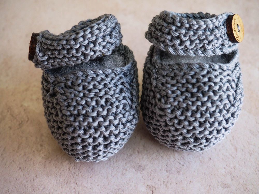 grey knitted booties