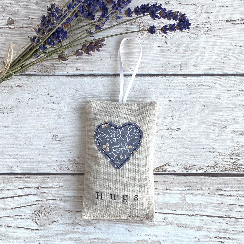 Christmas Hugs Heart Lavender Pouch - Grey Holly 