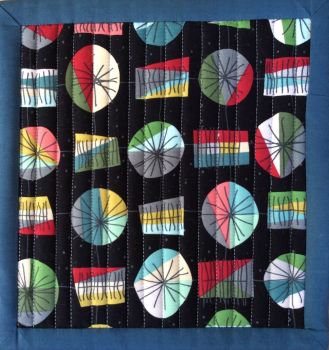 Mid Mod Quilted Place Mat (Main Black and Wave Black)